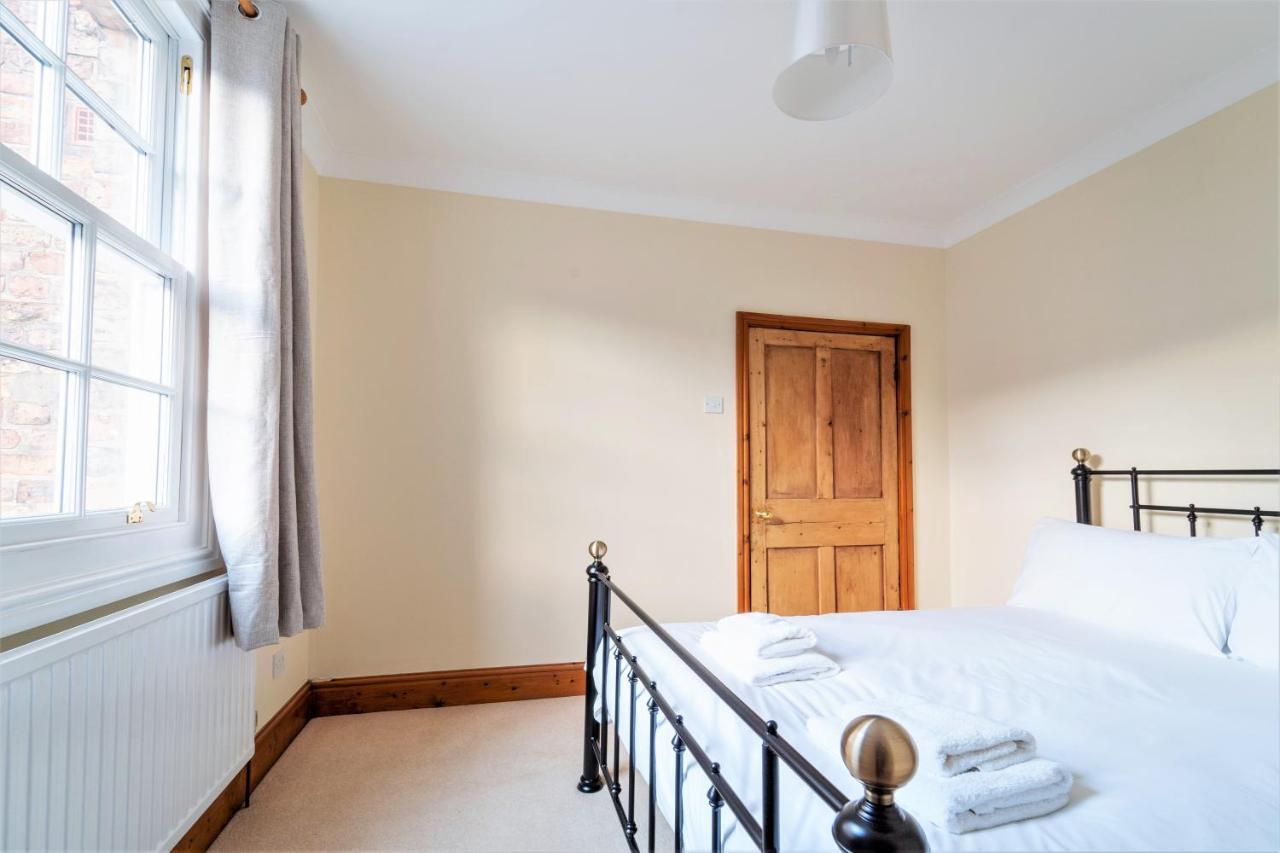 The Cottage In Chester, Sleeps 6 With Free Parking エクステリア 写真